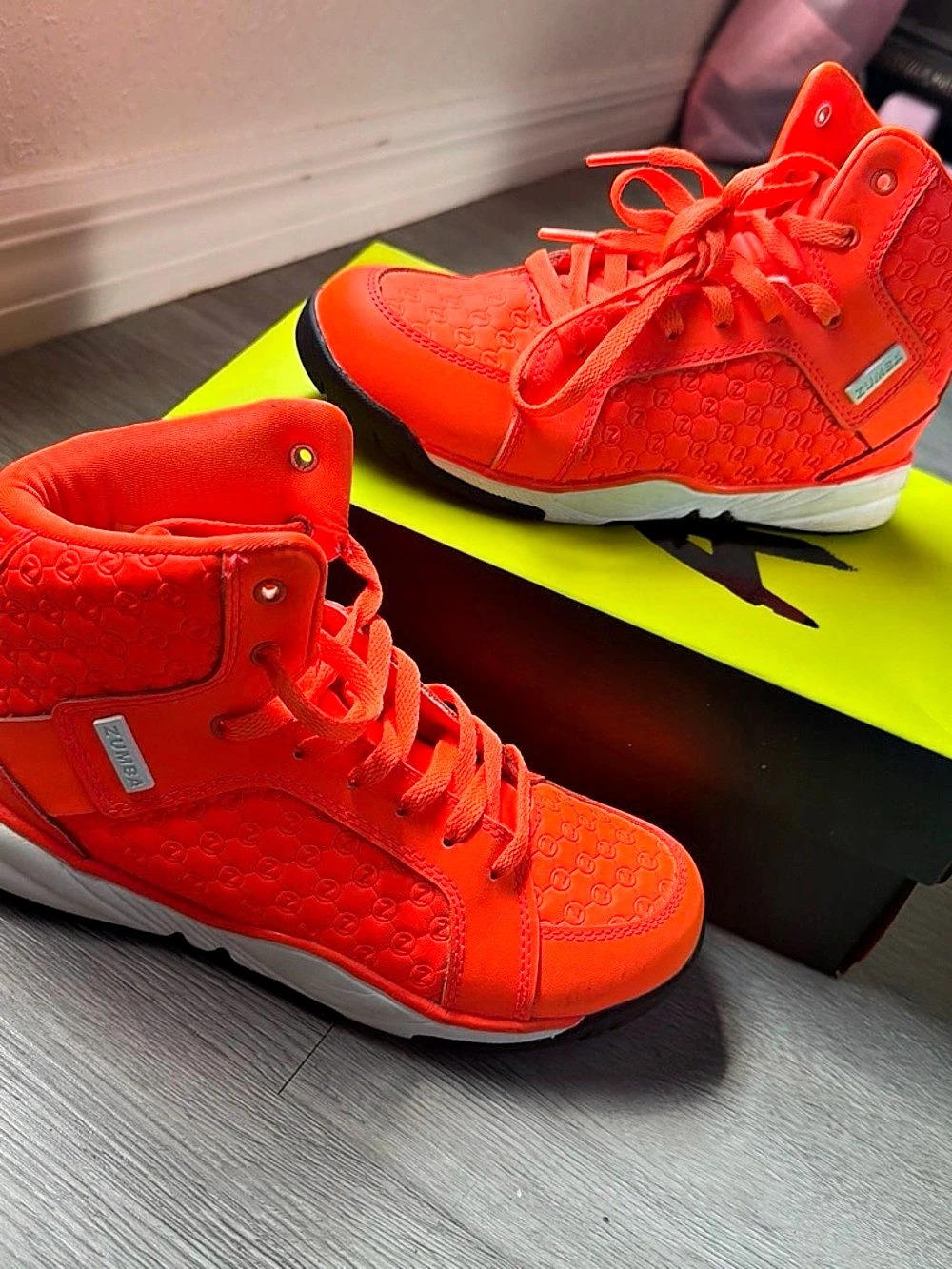 Zumba Zumba Air Funk Women's Orange Athletic Shoes US 8 Like New